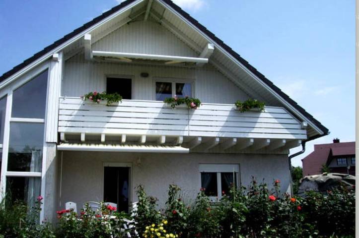 Ferienwohnung für 4 Personen, mit Balkon und Ausblick sowie Seeblick in Lohme