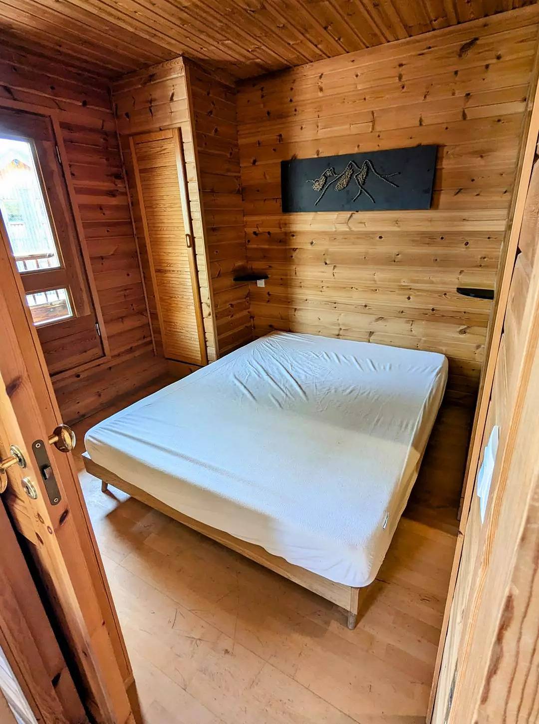 Appartement entier, Appartement dans chalet bois à proximité des pistes et de l'école de ski in Saint-Jean-d'Arves, Région de Saint-Jean-de-Maurienne