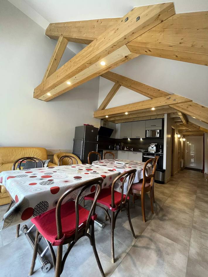 Chalet pour 8 personnes, avec terrasse dans Le Lioran - 3