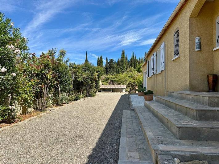 Location de vacances pour 10 personnes, avec jardin et piscine, animaux acceptés dans Lac de la Cavayère - 4