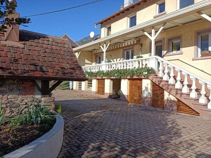 Gîte pour 6 personnes, avec jardin à Steige