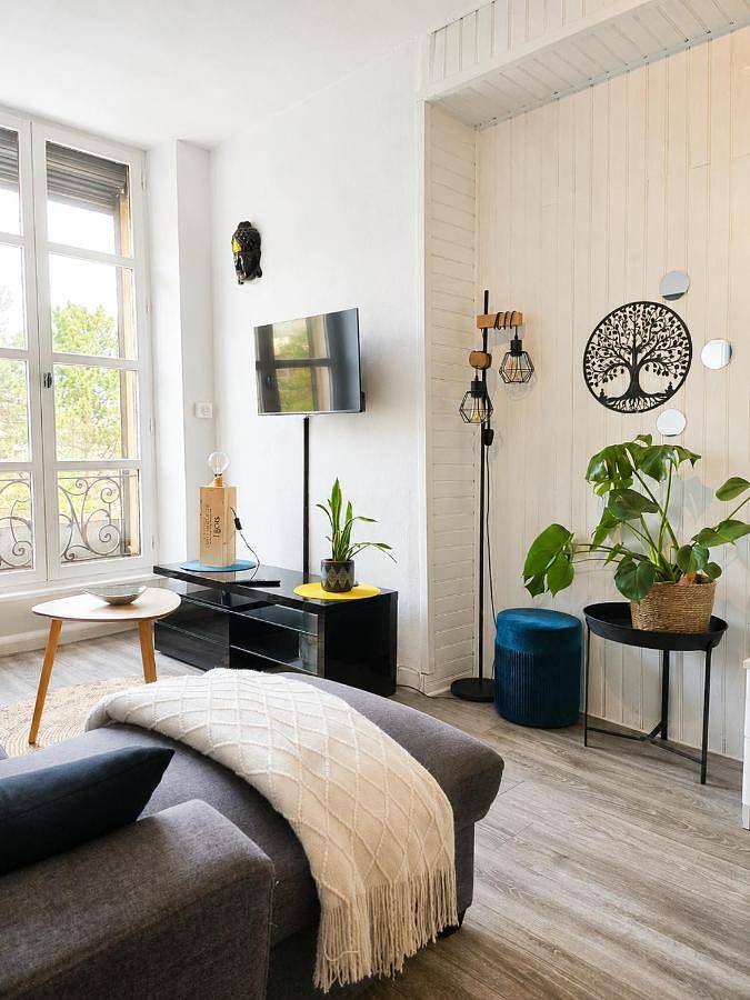 Gîte pour 4 personnes, avec vue, animaux acceptés dans Thermes de Royat Chamalières - 2