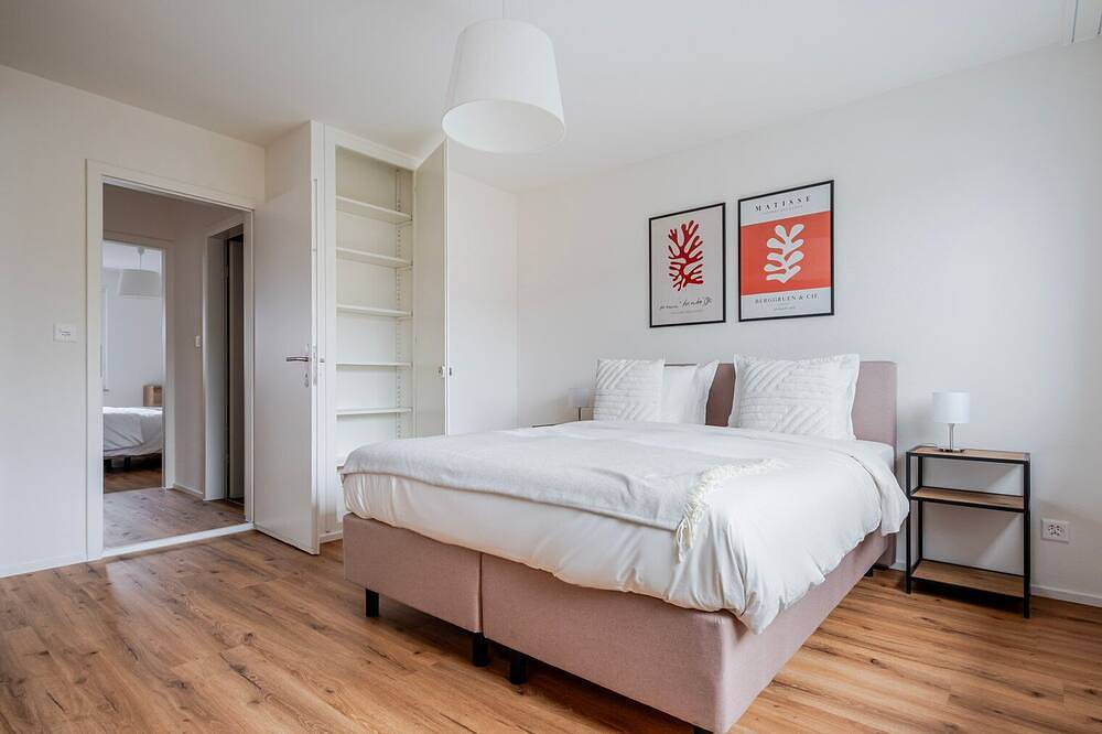 Ganze Wohnung, Blueground | Dietikon, view, nr Uetliberg in Dietikon, Kanton Zürich