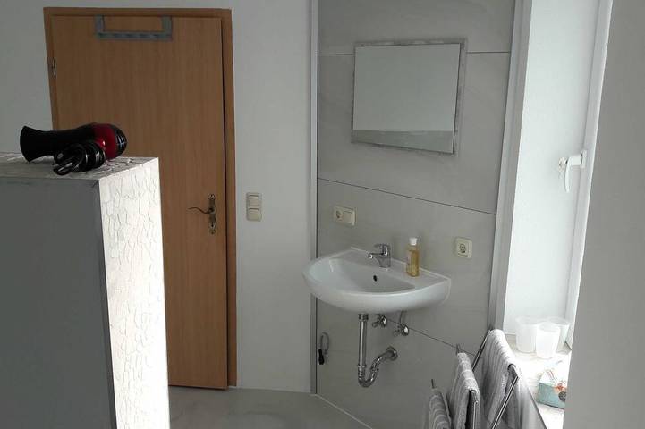 Ganze Wohnung, Willkommen im Kalletal - Ferienwohnung max. 3 P. 1 sep.Schlafzimmer in Kalletal, Kreis Lippe