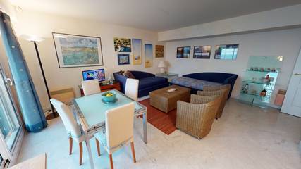 Vacation Apartment for 4 Guests in Menton, Nice region, Picture 2