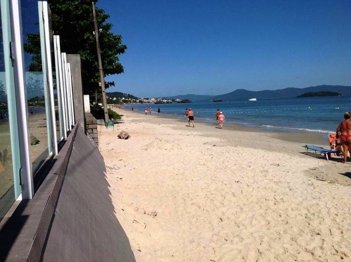 Casas e apartamentos de temporada para 5 pessoas, com vista para o lago e balcão e ainda vista, adaptado a crianças em Cachoeira do Bom Jesus