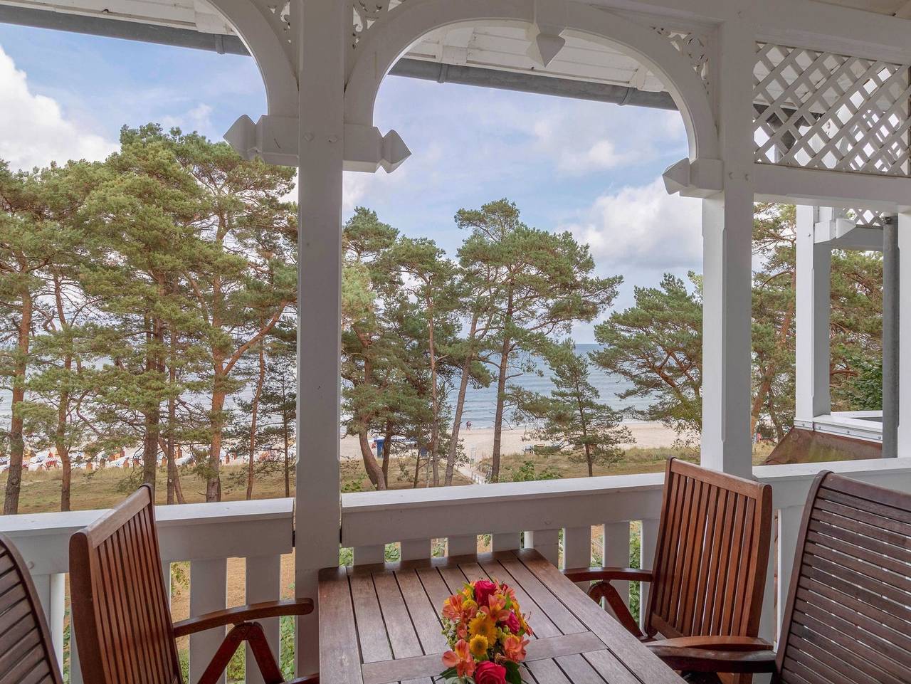 Ganze Ferienwohnung, Villa Strandidyll Ap. 10, Balkon mit Meerblick in Ostseebad Binz, Binz