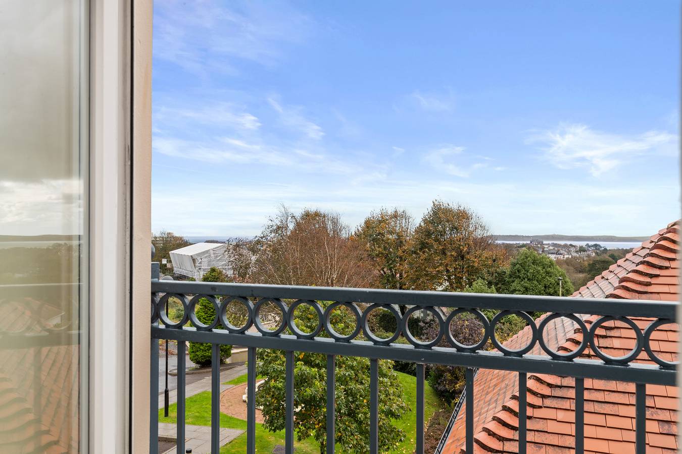 Entire apartment, Bryn Y Mor - Swimming Pool and  Sea Views in Tenby, Pembrokeshire
