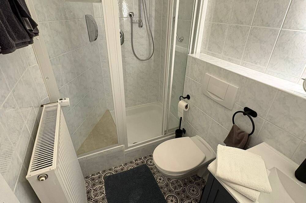 Ganze Wohnung, Naturnahe, moderne Ferienwohnung in St. Martin in Sankt Martin, Südliche Weinstraße