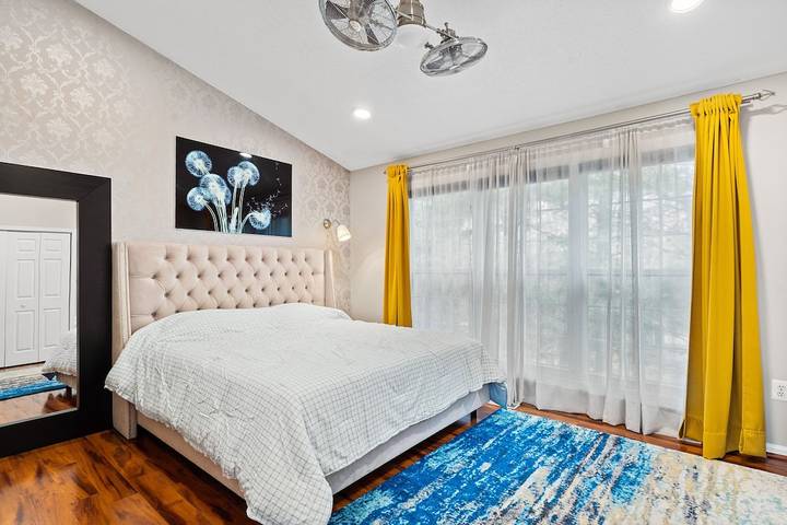 Vacation rental for 7 people, with balcony in Fairfax County