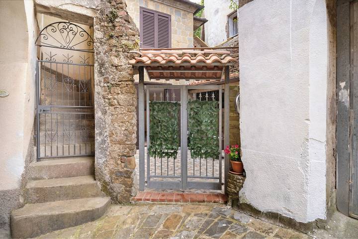 Appartamento intero, Appartamento 'Borgo San Martino 1' con Vista Montagna, Balcone e Wi-Fi in Laureana Cilento, Cilento Coast