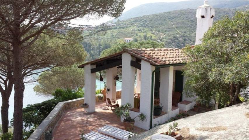 Ferienhaus für 6 Personen, mit Ausblick und Terrasse sowie Garten, mit Haustier auf Isola del Giglio - 4
