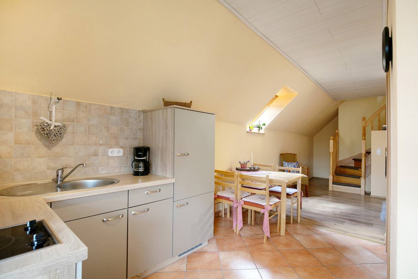 Apartamento entero, Apartamento 'Fewo 2' con terraza privada, jardín privado y Wi-Fi in Friedrichswalde, Barnimerland Region