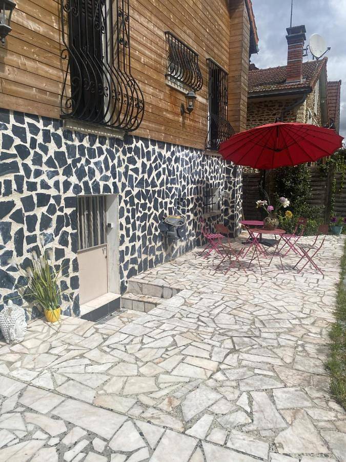 Gîte pour 3 personnes, avec terrasse, animaux acceptés à Le Raincy - 3