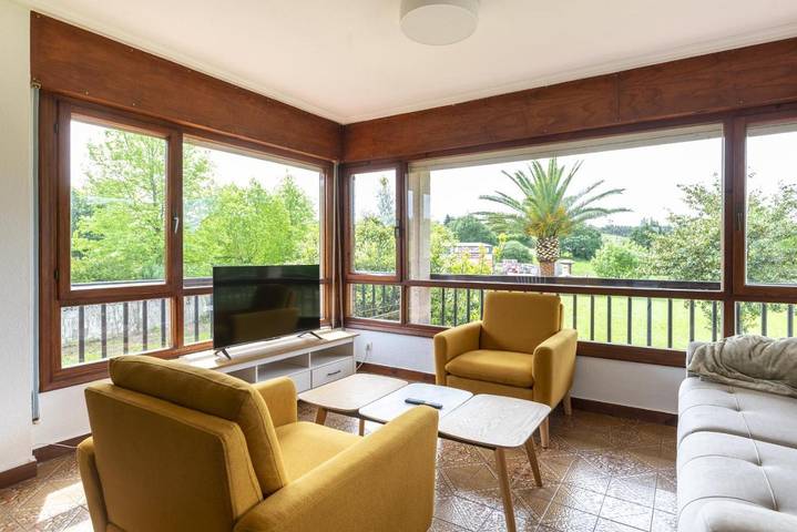 Casa rural para 10 personas, con Jardín en Ribamontán al Mar