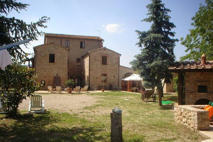 Apartahotel para 8 personas, con jardín en Toscana