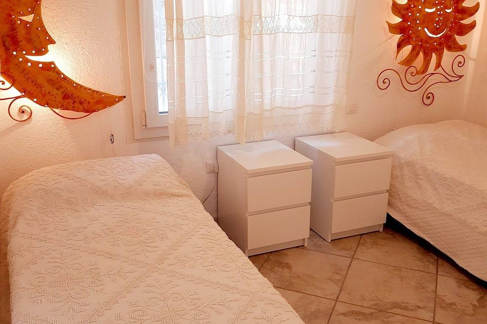 Villa Chiaro di Luna - unabhängig mit direktem Zugang zum Meer in Torre delle Stelle, Maracalagonis