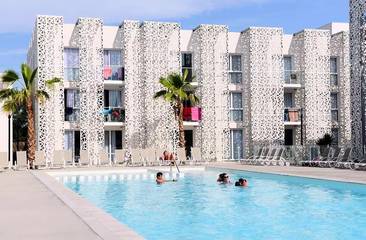 Gîte pour 4 personnes, avec piscine et sauna, animaux acceptés dans Plage du Grau d'Agde