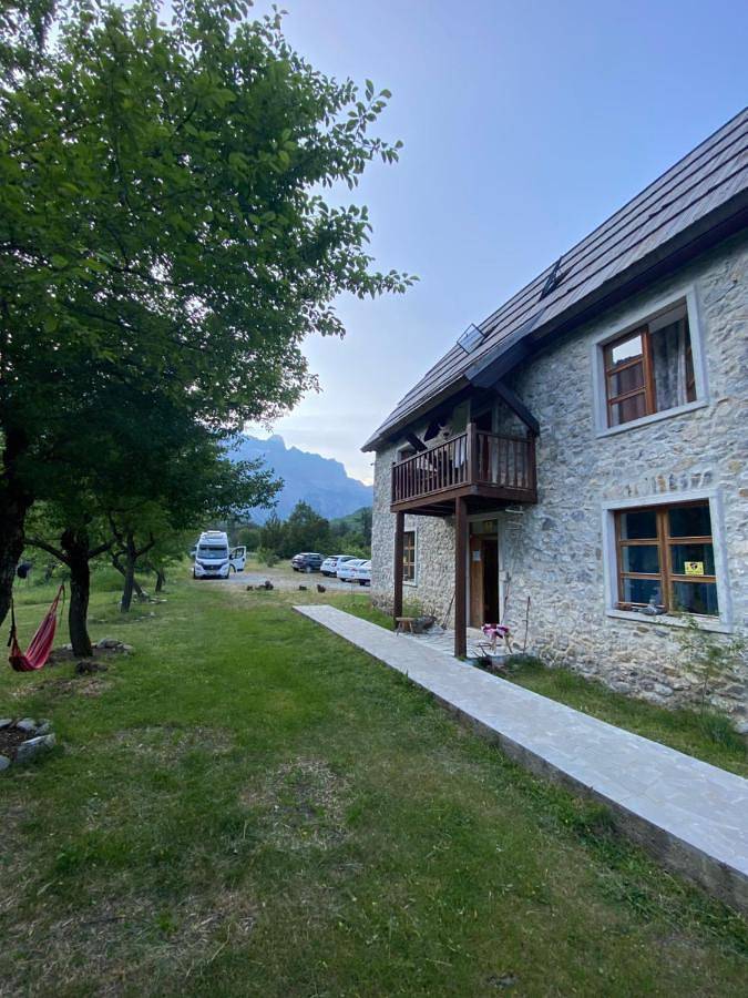 Maison d’hôte pour 2 personnes, avec jardin dans Theth - 3