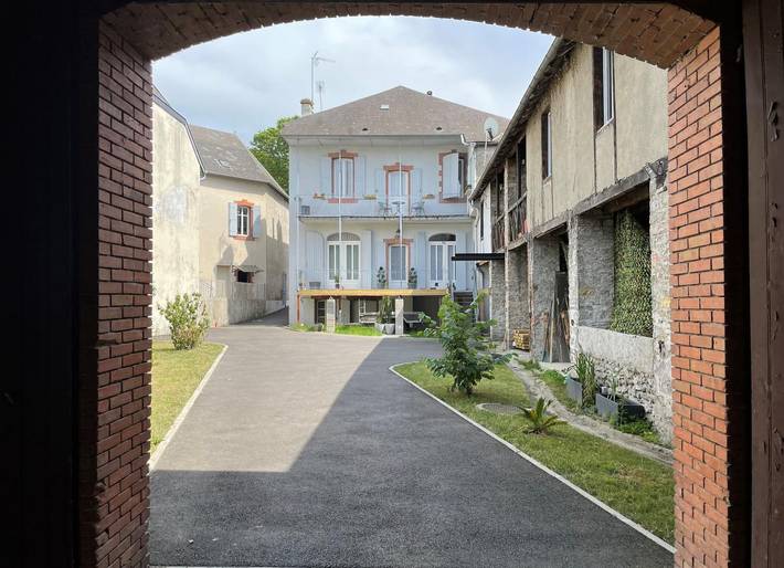 Chambre d’hôte pour 4 personnes avec jardin in Oloron-Sainte-Marie, Béarn
