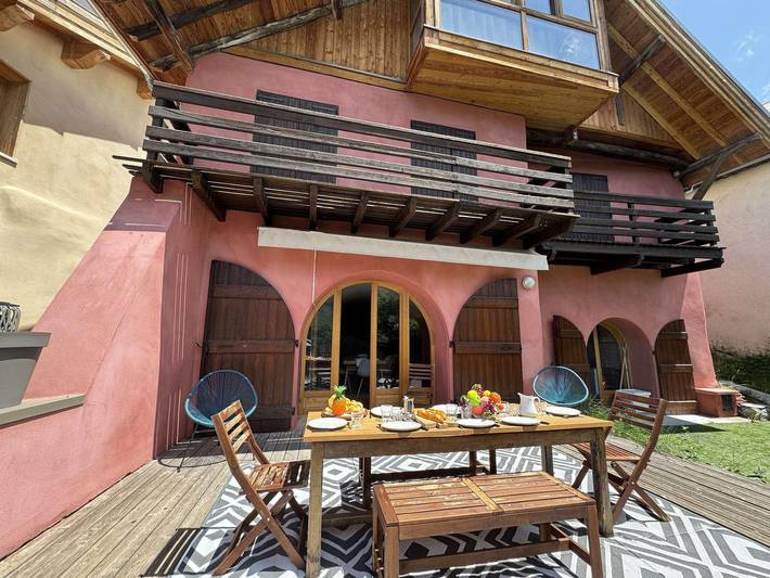 Chalet pour 12 personnes, avec terrasse dans Vars (station de ski)