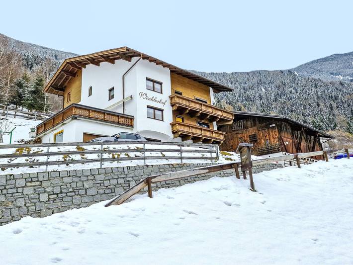 Holiday apartment for 8 people, with balcony and garden, with pets - 1