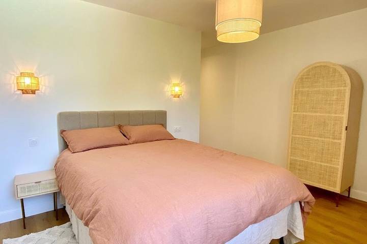 Location de vacances pour 10 personnes, avec jardin à Vérac - 4