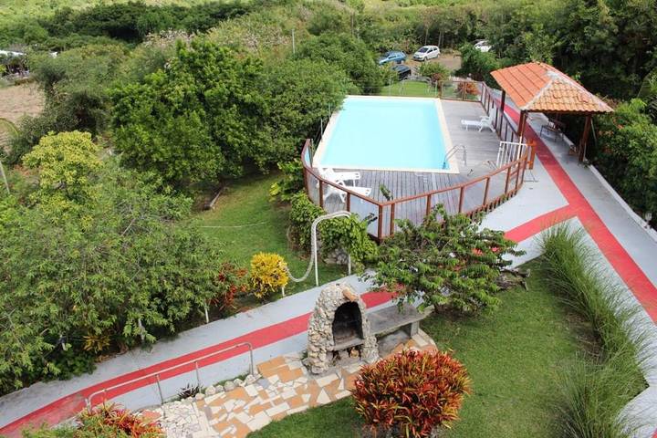 Gîte pour 6 personnes, avec vue et bassin pour enfant ainsi que piscine et jardin dans Plage du Grand Macabou - 4