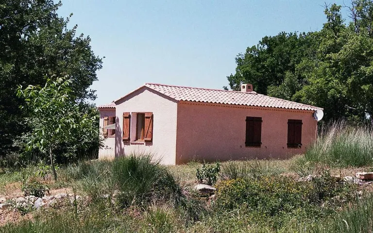 Casa de vacaciones para 6 personas, con terraza y jardín - 1