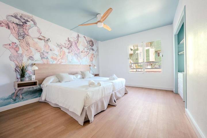 Vakantiewoning voor 4 personen, with Balkon and Terras as well as Uitzicht in Magaluf