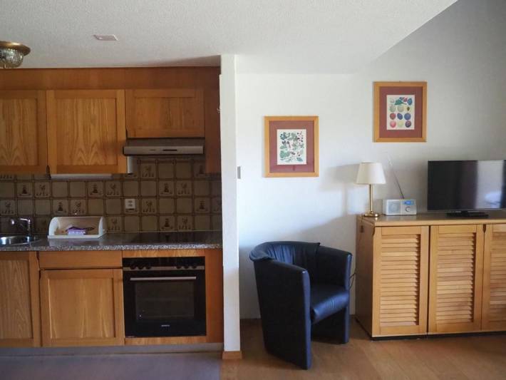 Ganze Wohnung, Residenz La Mora 23 in La Punt-Chamues-ch, Sankt Moritz