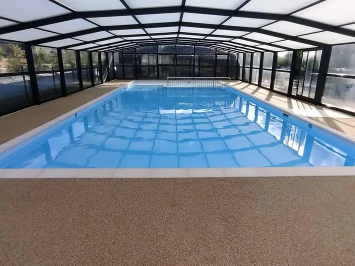 Casa de vacaciones para 6 personas, con vistas además de piscina y jardín - 1