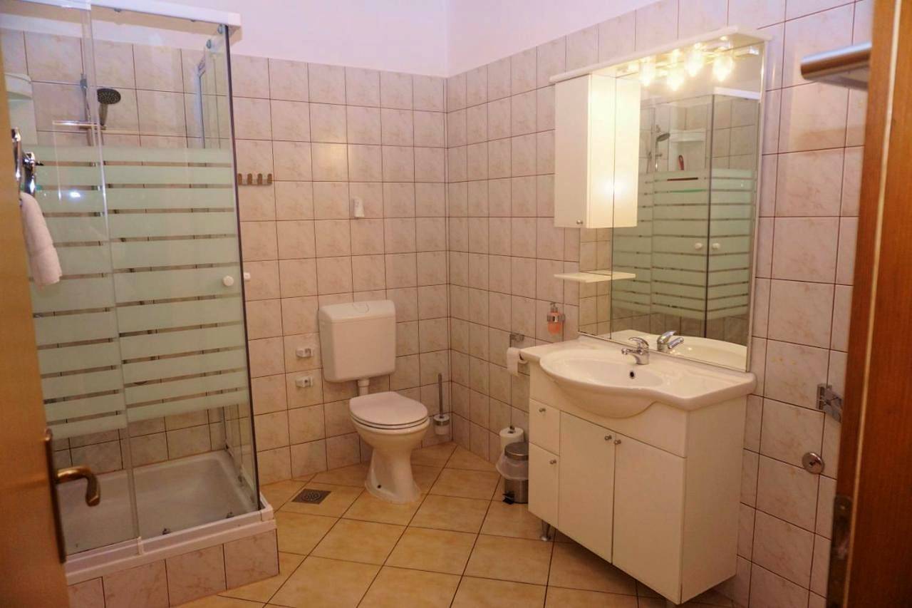 Ganze Wohnung, Olive House in Šimuni, Pag