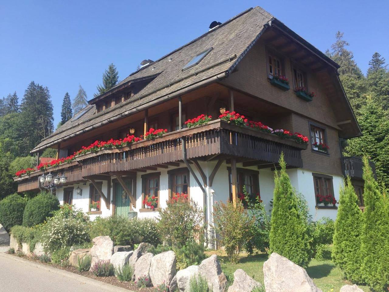 Hollhouse - Bed & Breakfast in Hinterzarten, Forêt-Noire du Sud