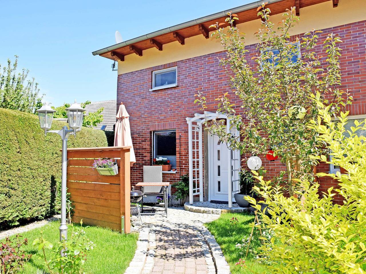Ganze Ferienwohnung, Ferienhaus zum Hafen in Altefähr in Altefähr, Stralsund Umland