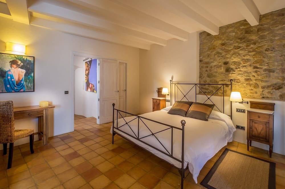 Can Caranta Catalina House - Splendid 18th Century House in Pals in Pals, Costa Brava