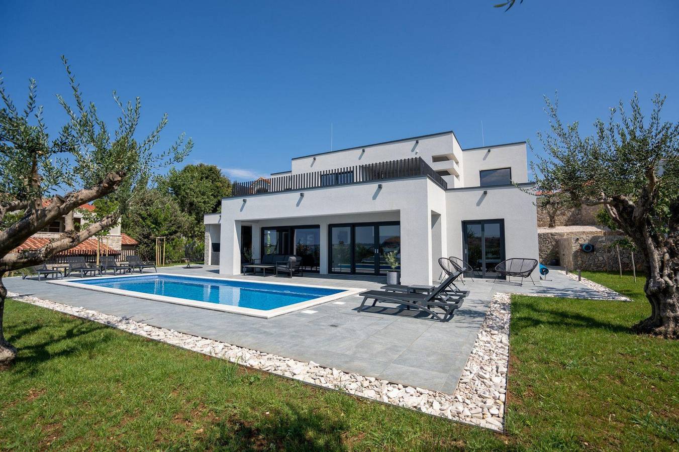 Strandnahe Villa Kara Sevda für 10 Personen in Rtina, Zadar