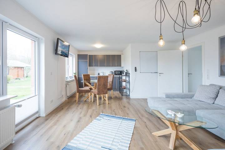 Ferienwohnung für 3 Personen, mit Terrasse und Garten