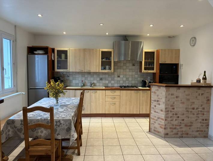 Gîte pour 4 personnes, avec terrasse et jardin à Plougrescant - 4