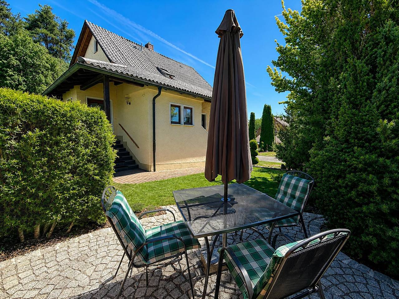 Ferienwohnung Spörl - naturnahe Ferienwohnung in Tiefenbach, Ostbayern