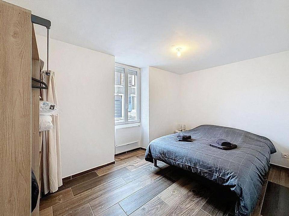 Appartement entier, Appartement T2 - centre ville in Oyonnax, Nantua
