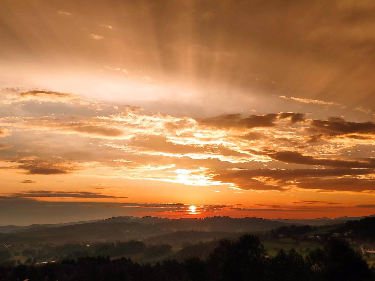 Haus Schönbrunner - Ferienhaus mit Holzterrasse in Hohenau, Ostbayern