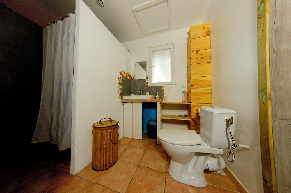 Chalet moderne et Jacuzzi cosy privatif,calme face à la foret,proche lac et océa in Vielle-Saint-Girons, Côte d’Argent