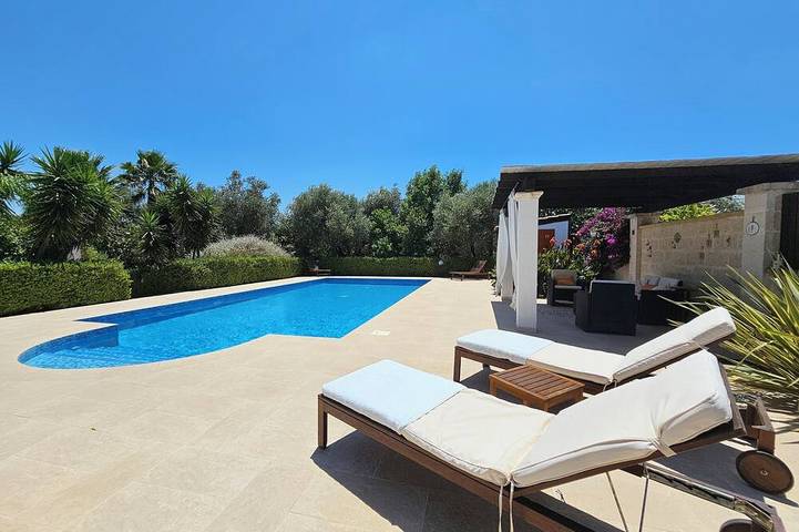 Villa für 7 Personen, mit Balkon und Garten - 1