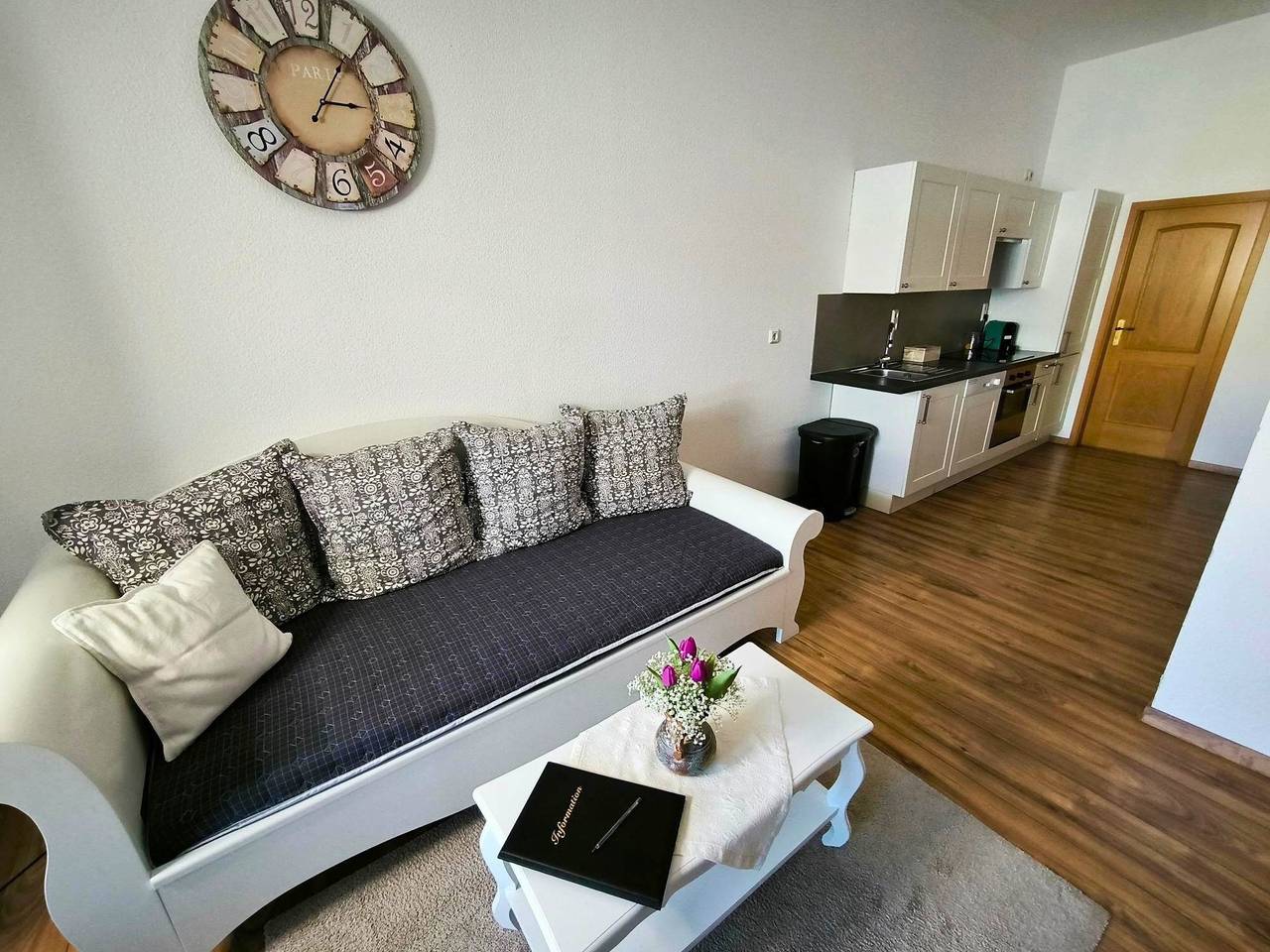 Apartamento de férias inteiro, Apartment Paris in Muhlhausen, Unstrut-Hainich