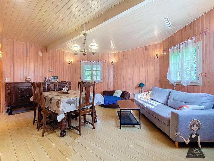 Location de vacances pour 4 personnes, avec terrasse et vue, animaux acceptés à Eysus - 3