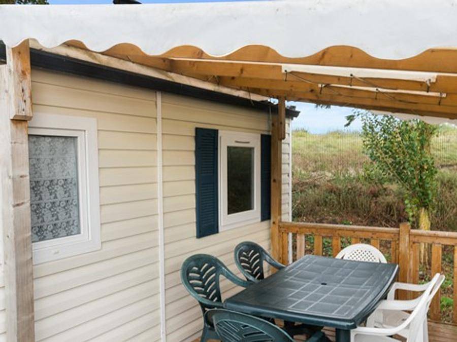 Camping Les Catalpas - Mobile home 6 persons - Mobile-home | Classic | 3 Bedrooms | 6 Pers. | Raised terrace in Saint-Georges-de-Didonne, Côte de Beauté