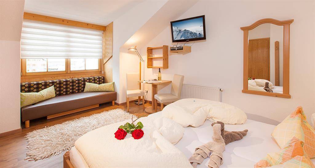 Ganze Ferienwohnung, Komfortdoppelzimmer "Typ 1" in Obergurgl, Ötztaler Alpen