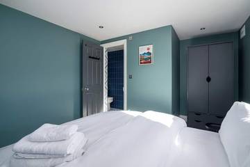 Cottage for 10 Guests in Bromley, London, Picture 4