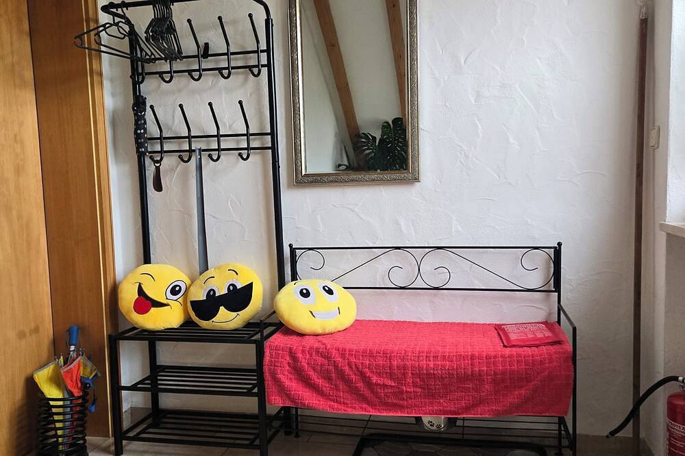 Sonnige komfortable Fewo im 1. Stock mit Garten in sehr ruhiger Lage in Pottenstein, Frankenalb
